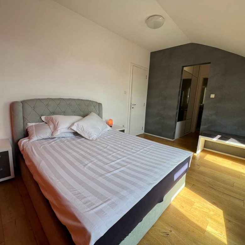 Trosoban stan na prodaju, Centar, Novi Sad, 117m², 375.000 €