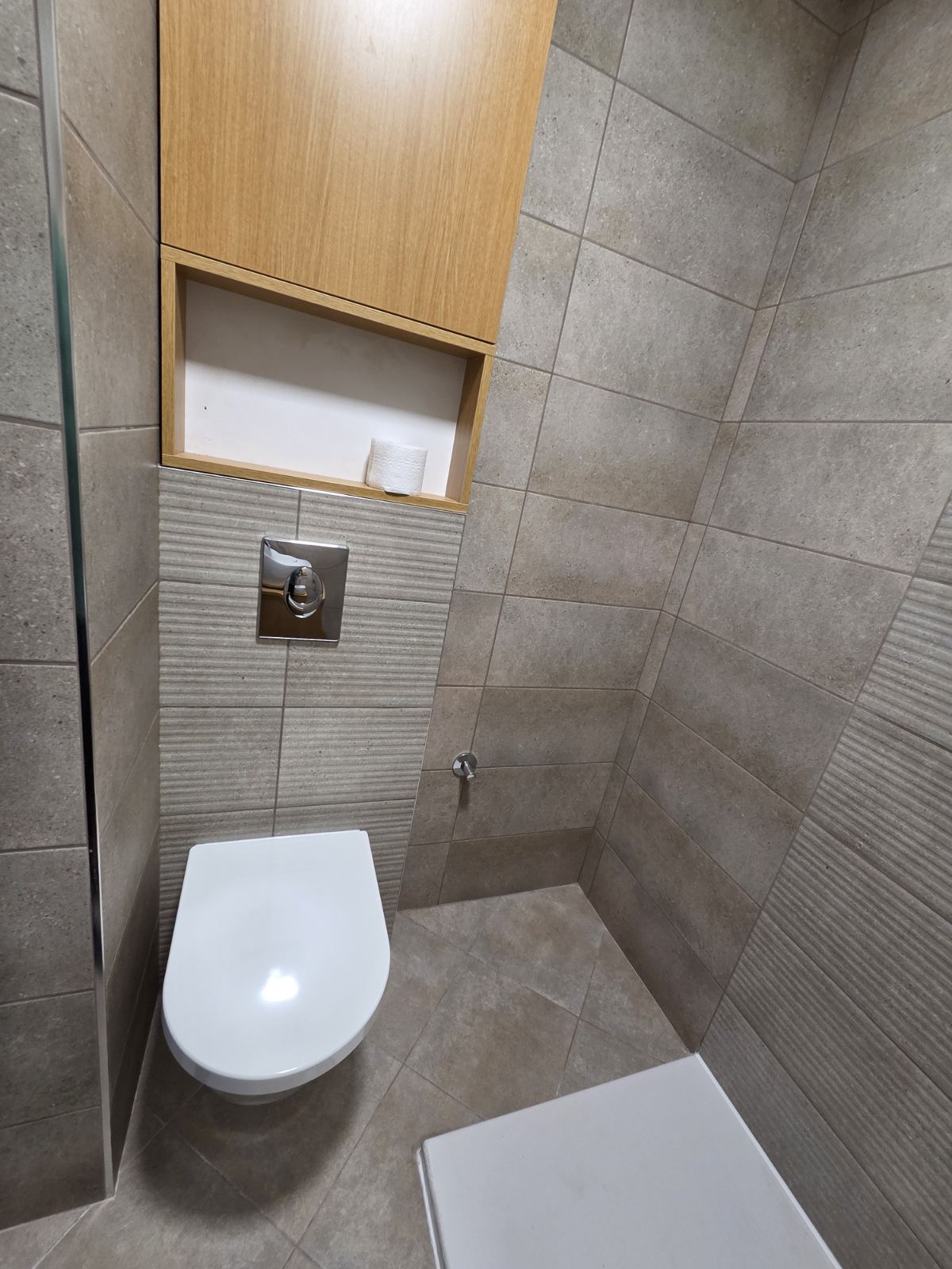 viber_slika_2026-09-13_20-02-32-285 Na prodaju odlican trosoban stan od 64 m² na Bulevaru oslobođenja —na jednoj od najtraženijih lokacija u gradu