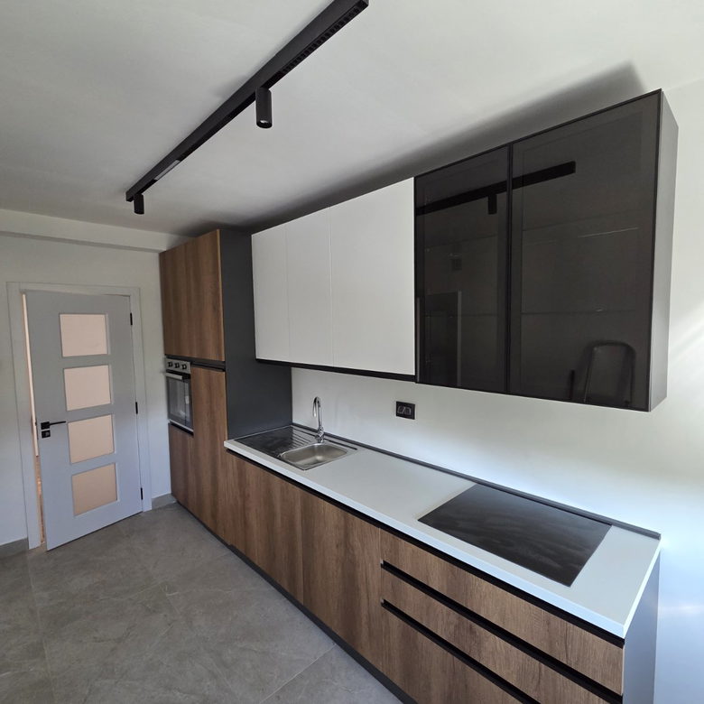 Na prodaju odlican trosoban stan od 64 m² na Bulevaru oslobođenja —na jednoj od najtraženijih lokacija u gradu