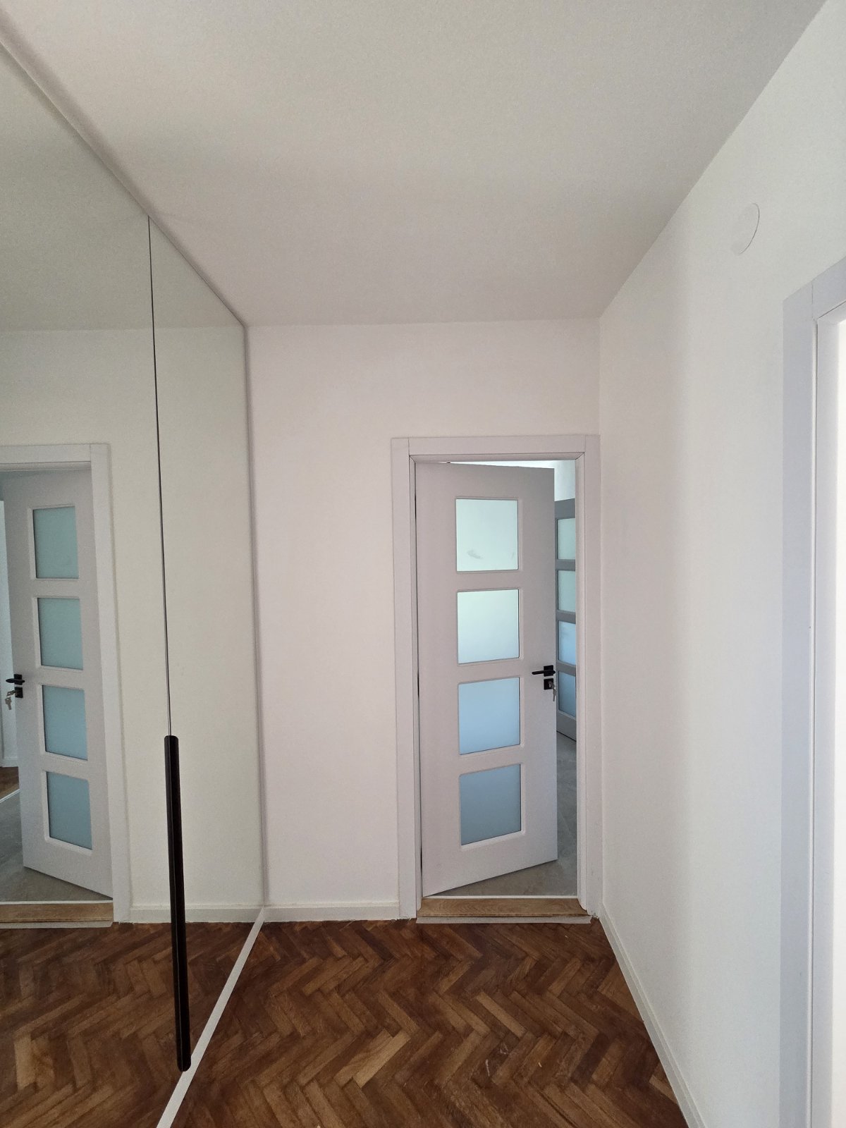 viber_slika_2026-09-13_20-07-33-539 Na prodaju odlican trosoban stan od 64 m² na Bulevaru oslobođenja —na jednoj od najtraženijih lokacija u gradu