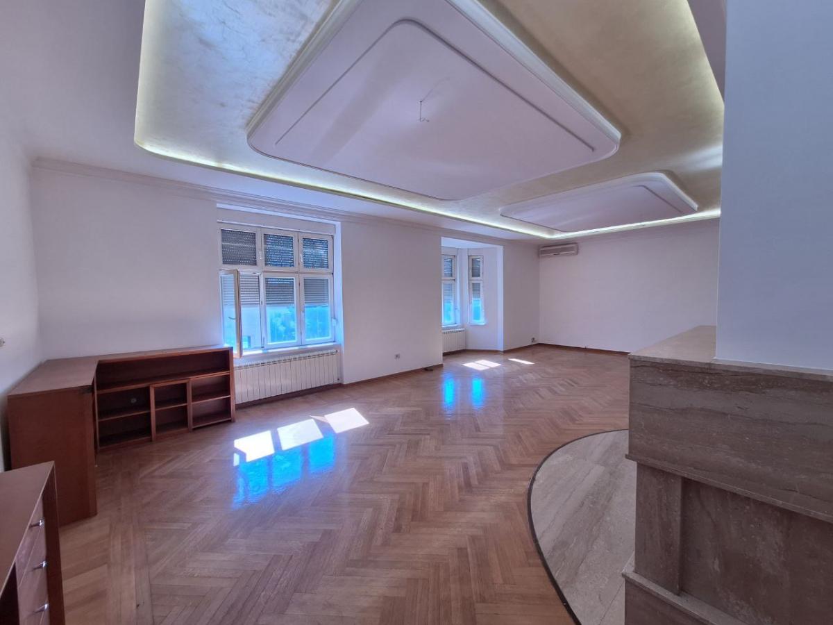 Stan Prodaja Novi Sad Stan Prodaja Novi Sad 213 m2