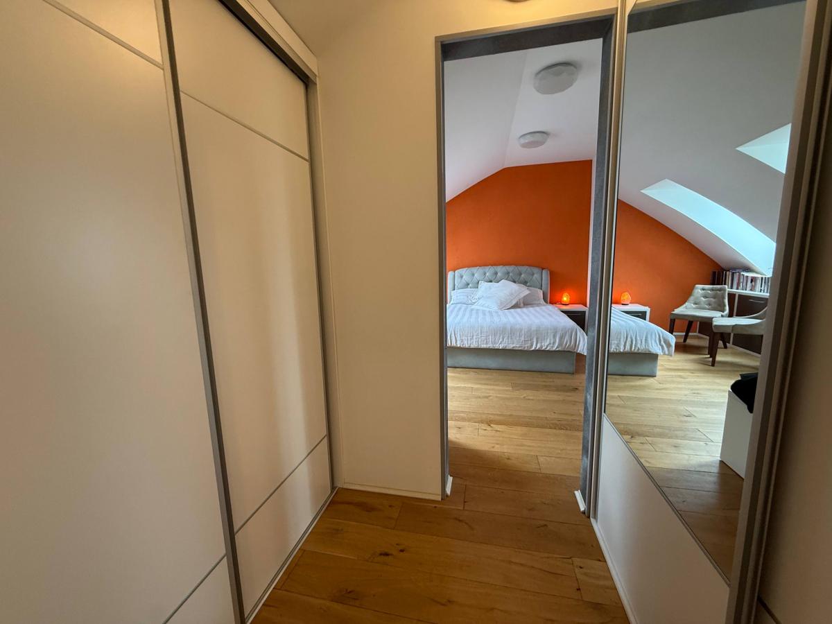 Trosoban stan na prodaju, Centar, Novi Sad, 117m², 375.000 €