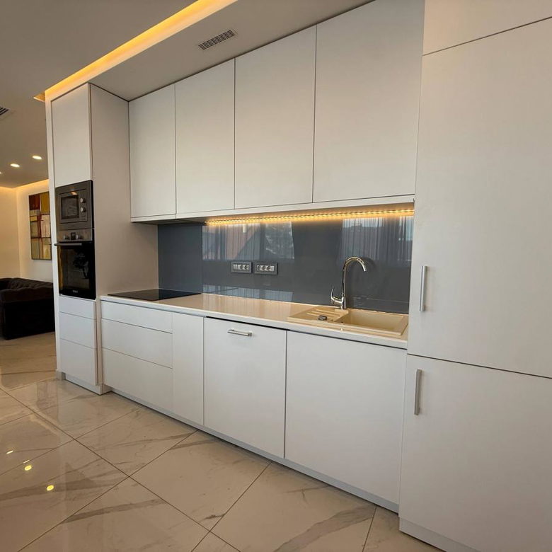 Četvorosoban stan za izdavanje, Tatarsko Brdo, Novi Sad, 98m², 1.500 €/mes