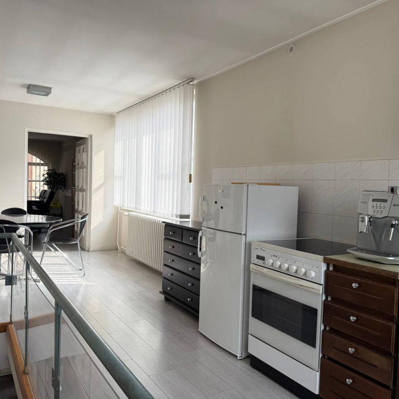 Lokal Izdavanje Novi Sad  125 m2