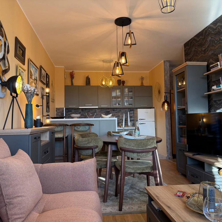 Trosoban stan na prodaju, Bulevar Patrijarha Pavla, Novi Sad, 59m², 175.000 €