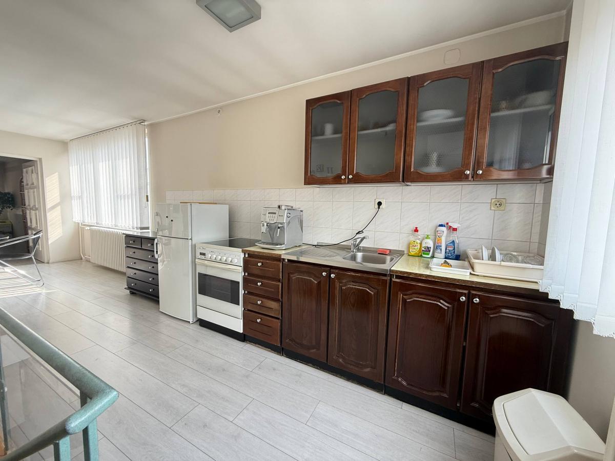 Lokal za izdavanje, Banatić, Novi Sad, 125m², 800 €/mes