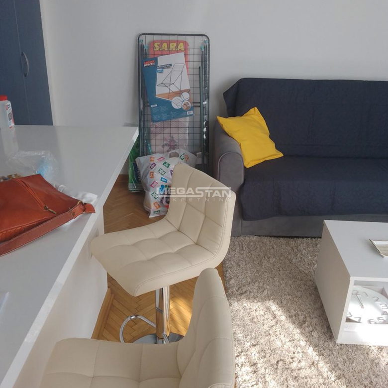 Garsonjera za izdavanje, Šumice, Beograd, 25m², 400 €/mes