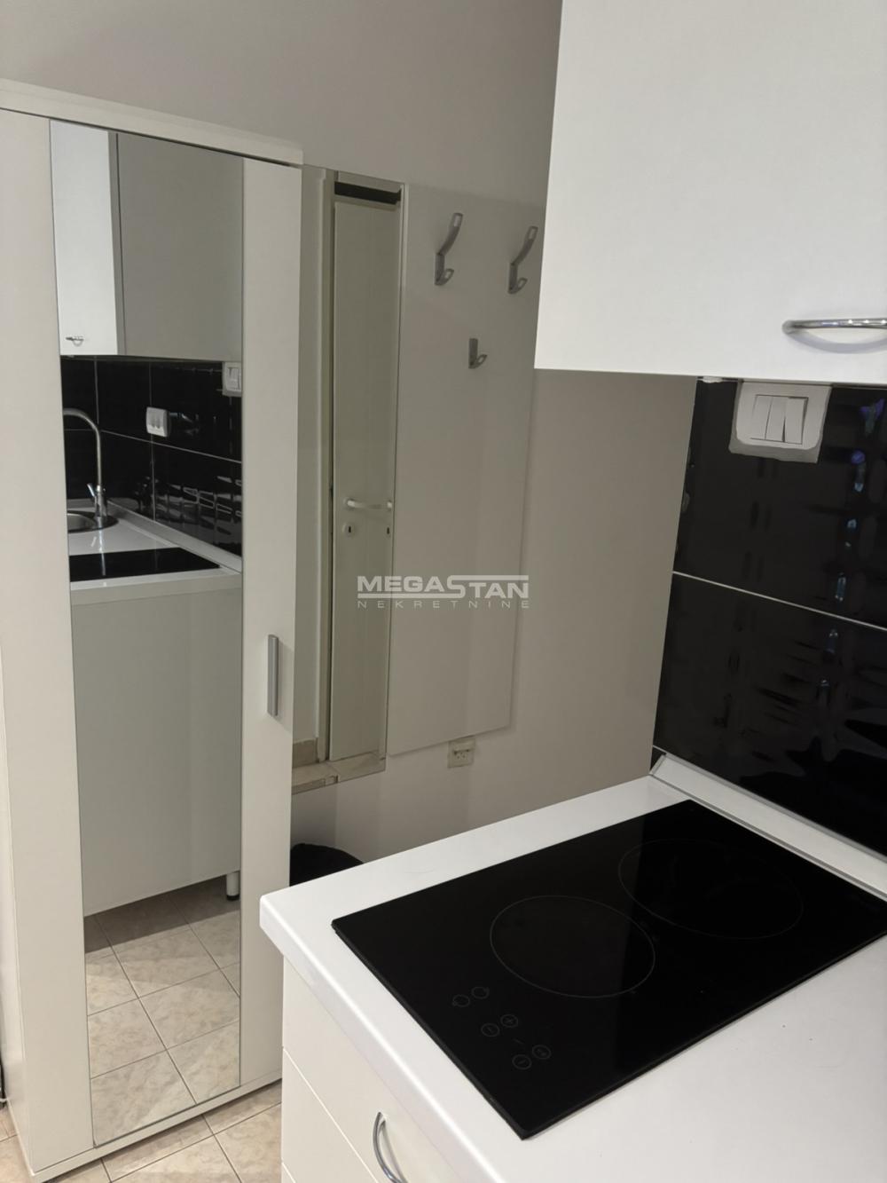 Garsonjera za izdavanje, Šumice, Beograd, 25m², 400 €/mes