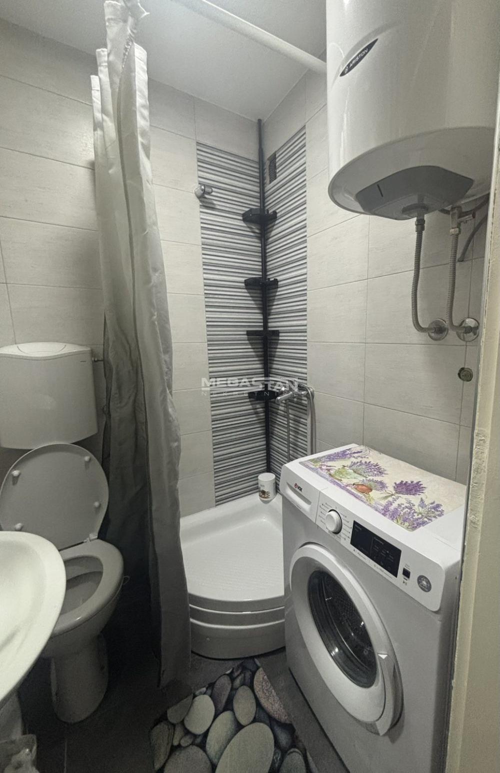 Garsonjera za izdavanje, Šumice, Beograd, 25m², 400 €/mes