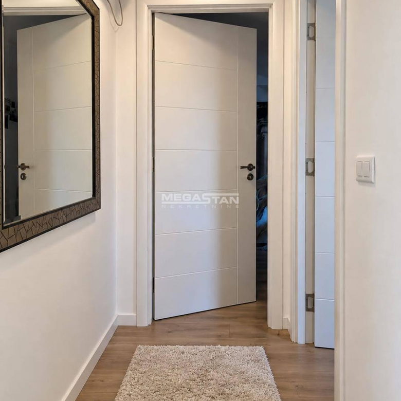 Trosoban stan na prodaju, Karaburma, Beograd, 88m², 190.000 €