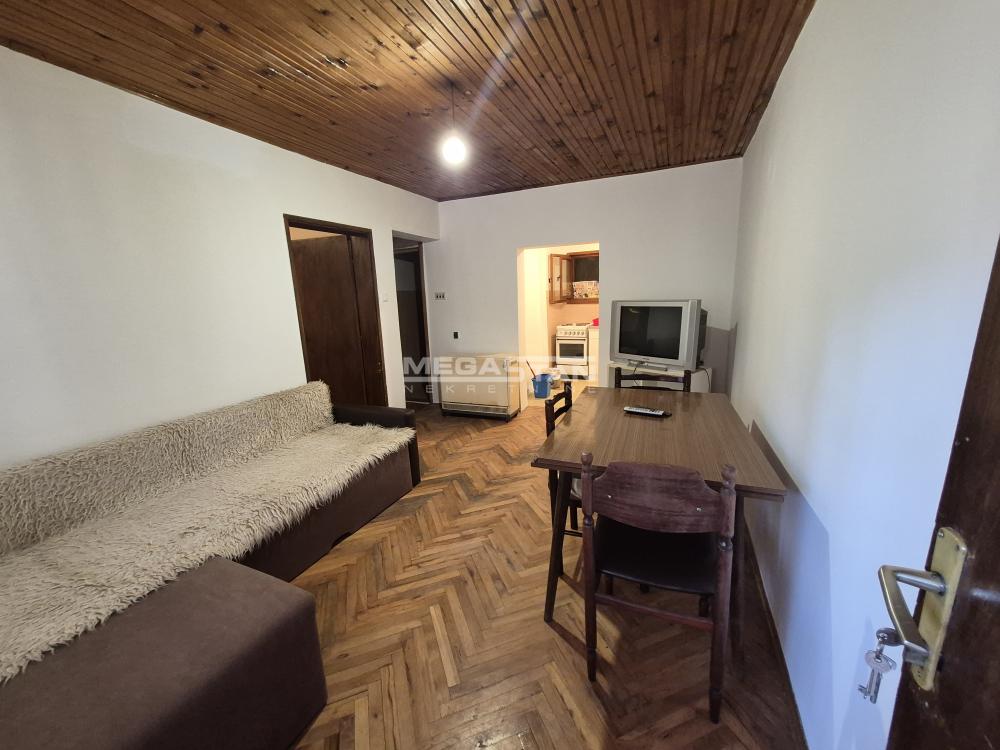 Stan Izdavanje Beograd Medaković Padina 45 m2