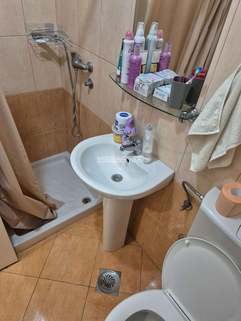Stan Izdavanje Beograd Cvetkova Pijaca 27 m2