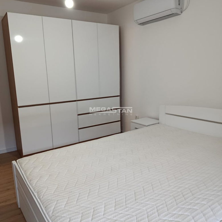 Stan Izdavanje Beograd Kalenić Pijaca 48 m2
