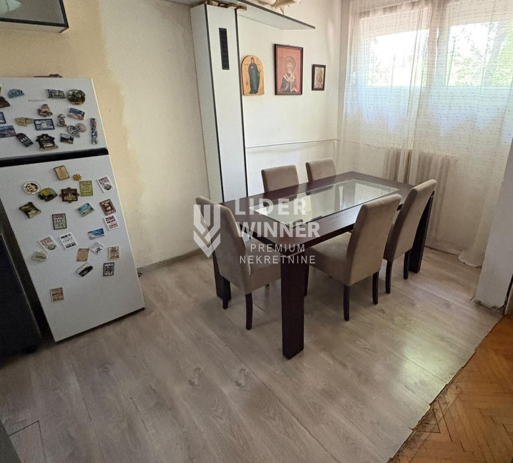 Stan Prodaja Beograd Blok 45 70 m2
