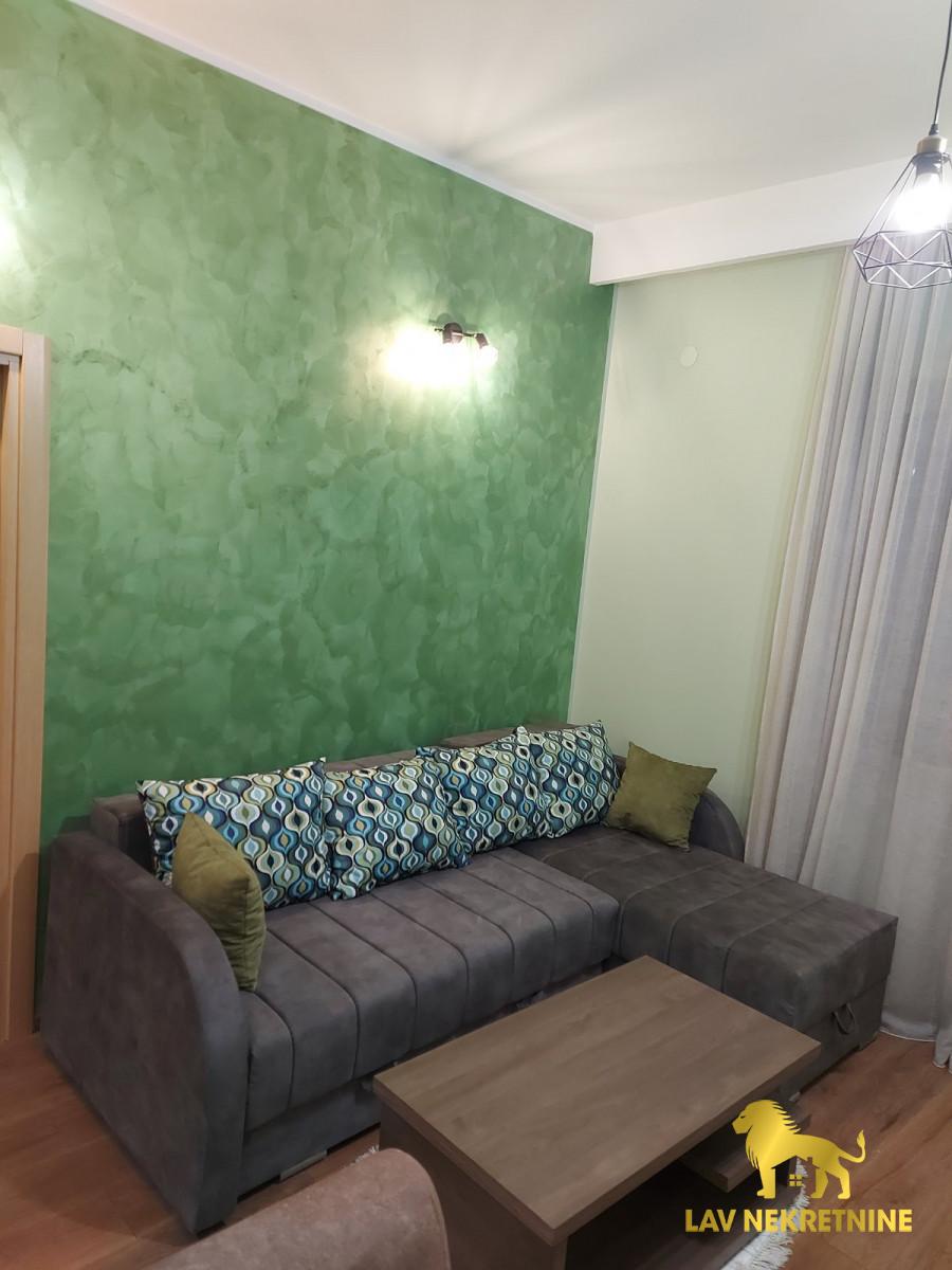 Jednoiposoban stan za izdavanje, Novo Naselje, Novi Sad, 35m², 400 €/mes