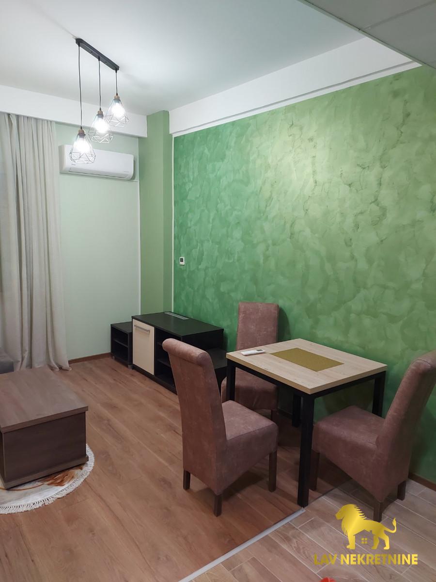 Stan Izdavanje Novi Sad  35 m2