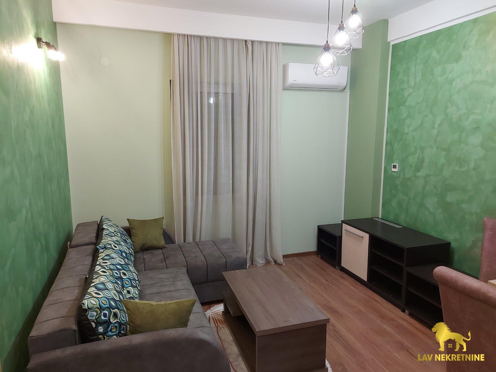 Jednoiposoban stan za izdavanje, Novo Naselje, Novi Sad, 35m², 400 €/mes