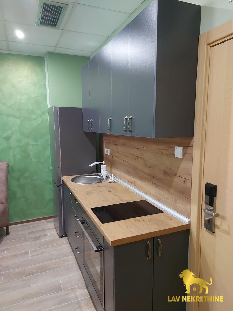 Jednoiposoban stan za izdavanje, Novo Naselje, Novi Sad, 35m², 400 €/mes