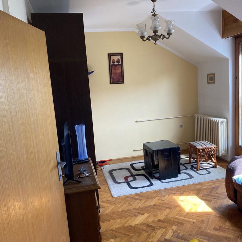 Stan Izdavanje Novi Sad Železnička Stanica 30 m2