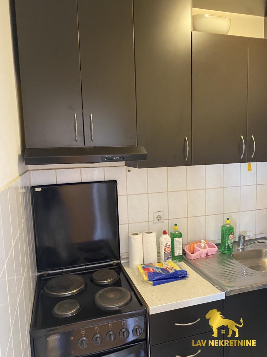 Stan Izdavanje Novi Sad Stan Izdavanje Novi Sad Železnička Stanica 30 m2