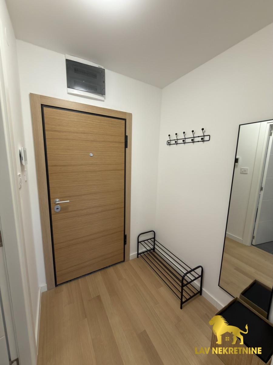 Stan Izdavanje Novi Sad Satelit 36 m2