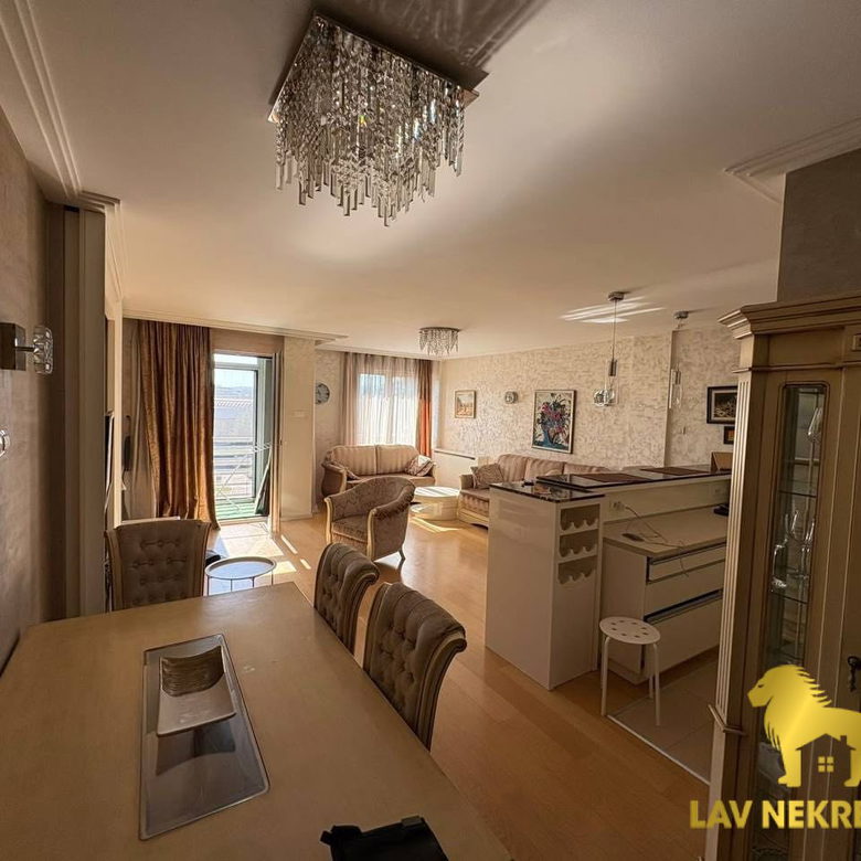 Trosoban stan za izdavanje, Centar, Novi Sad, 91m², 1.000 €/mes