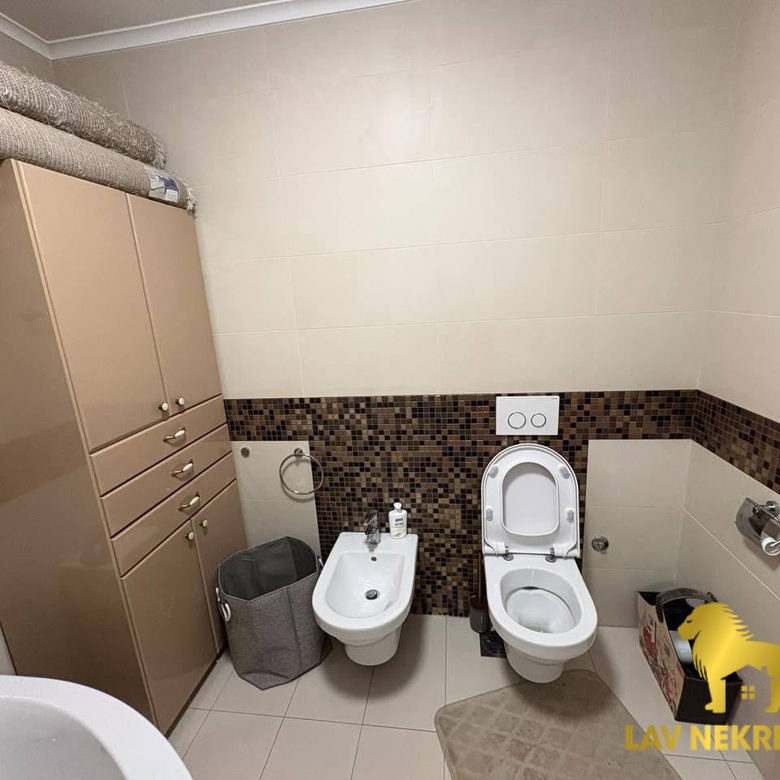 Trosoban stan za izdavanje, Centar, Novi Sad, 91m², 1.000 €/mes