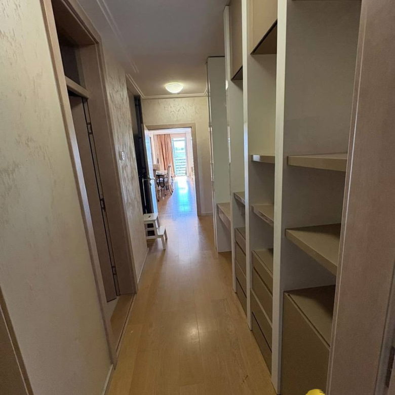 Trosoban stan za izdavanje, Centar, Novi Sad, 91m², 1.000 €/mes