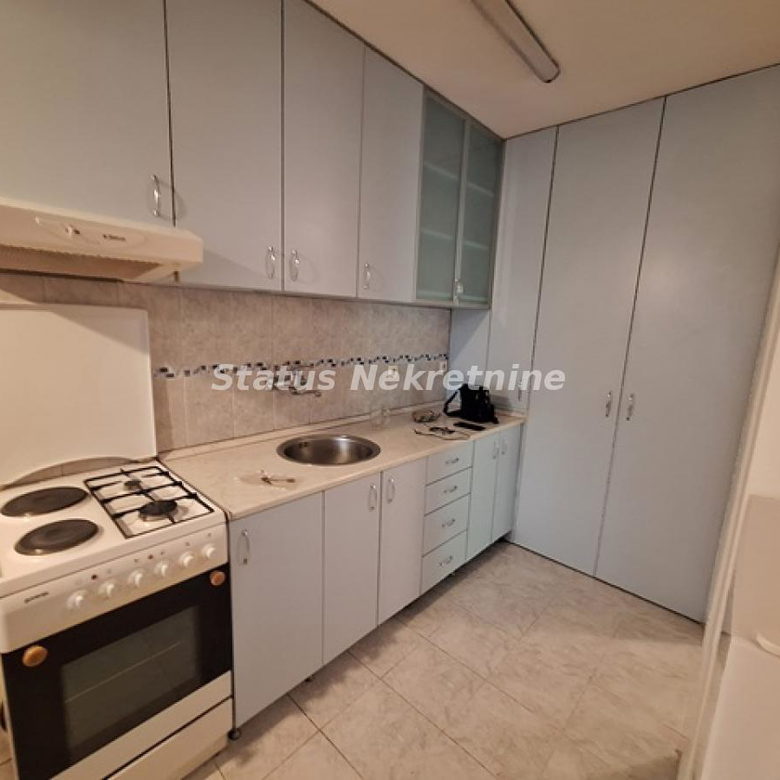 Stan Izdavanje Novi Sad  59 m2