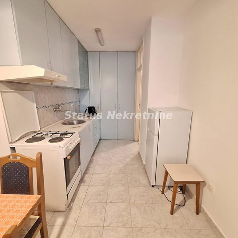 Stan Izdavanje Novi Sad  59 m2
