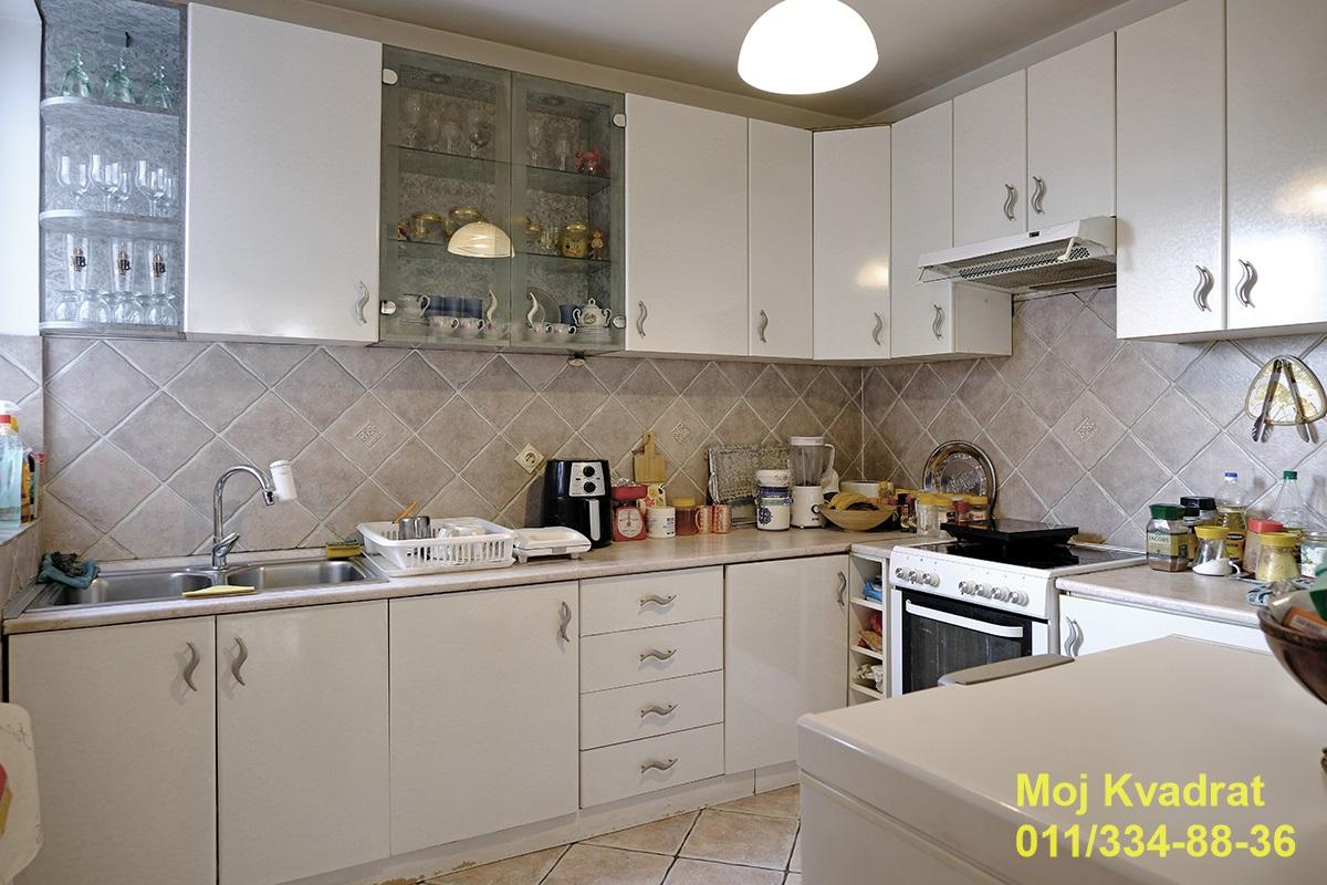 Stan Prodaja Beograd Lekino Brdo 144 m2