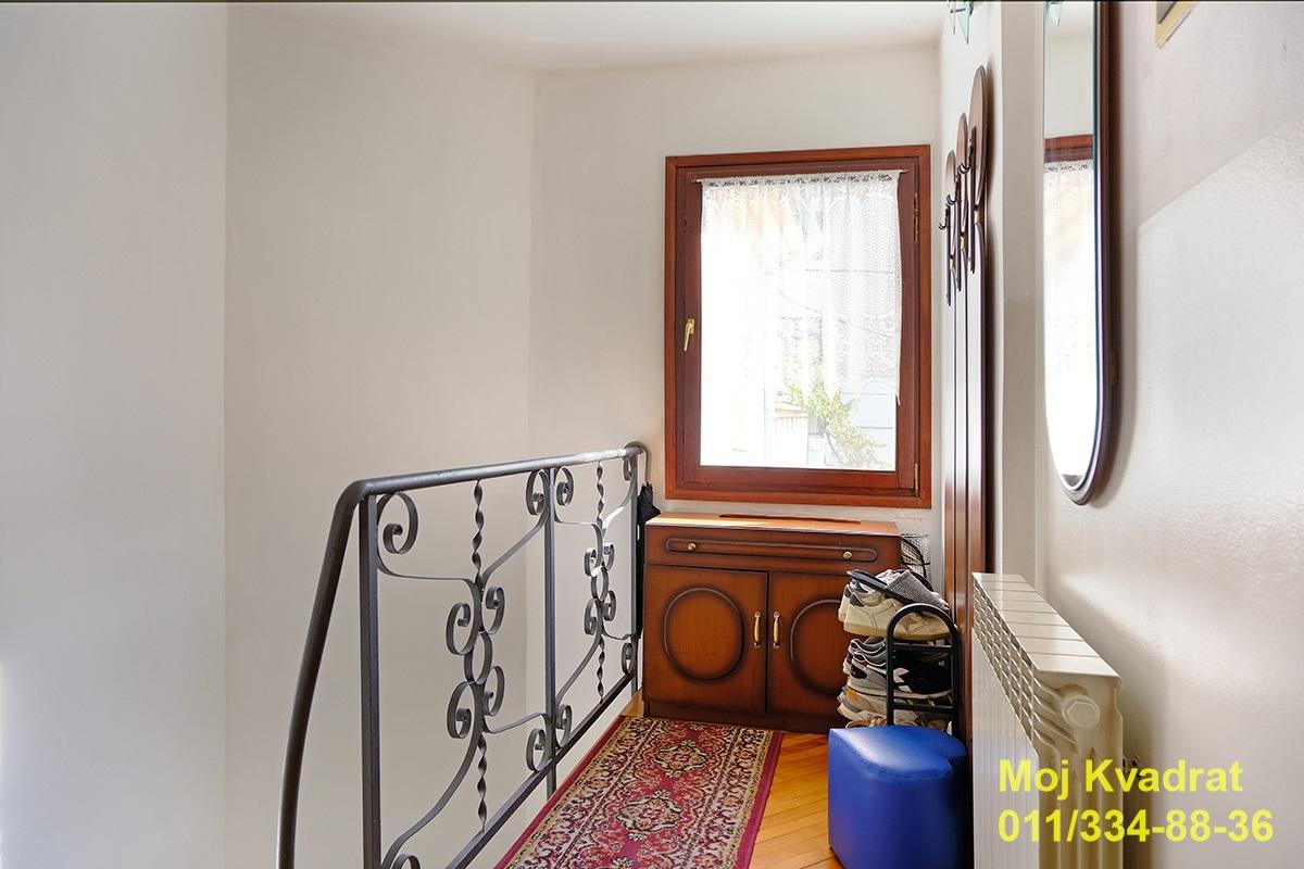Petosoban stan na prodaju, Lekino Brdo, Beograd, 144m², 355.000 €