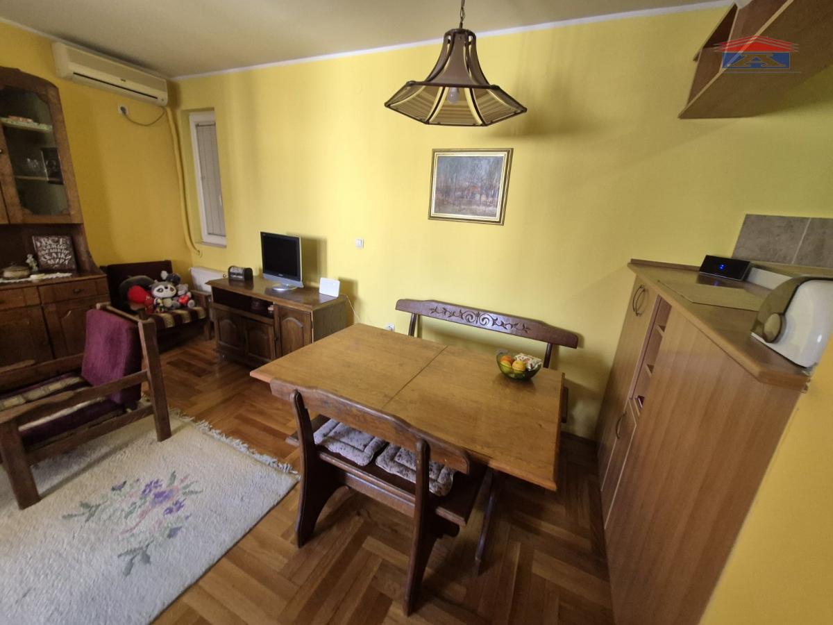 Stan Izdavanje Novi Sad  45 m2