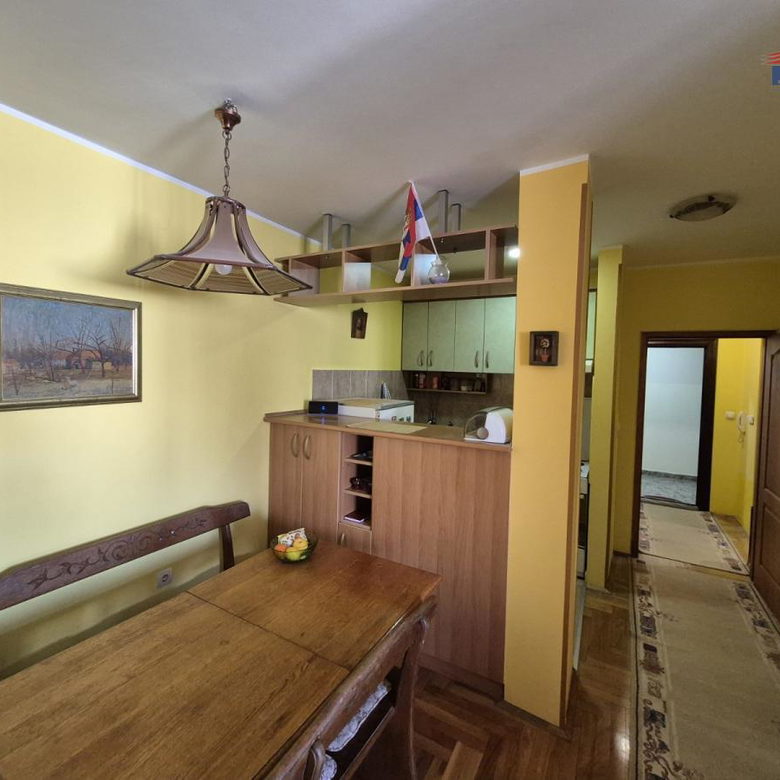Stan Izdavanje Novi Sad  45 m2