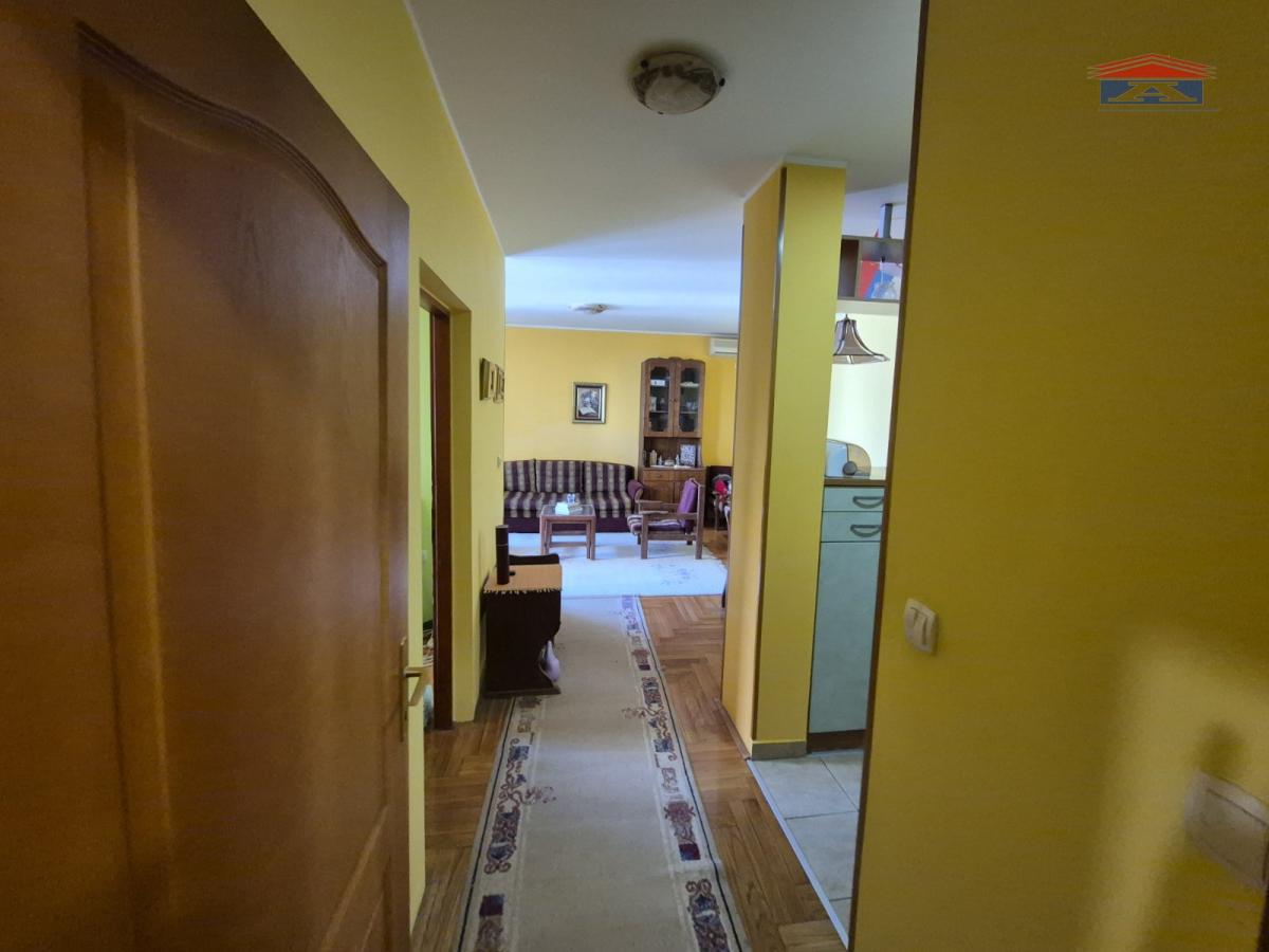 Stan Izdavanje Novi Sad  45 m2