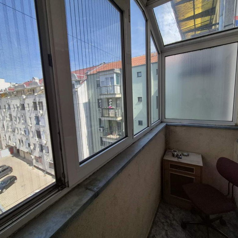 Jednoiposoban stan za izdavanje, Grbavica, Novi Sad, 45m², 400 €/mes