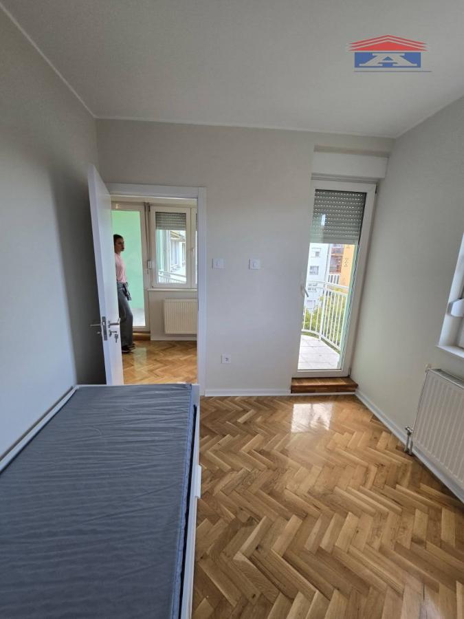 Stan Izdavanje Novi Sad  53 m2