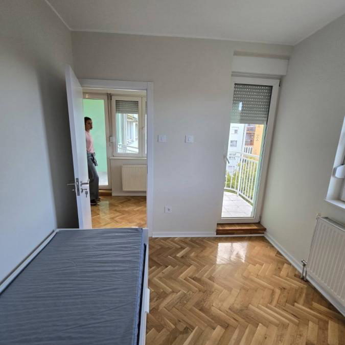 Stan Izdavanje Novi Sad  53 m2