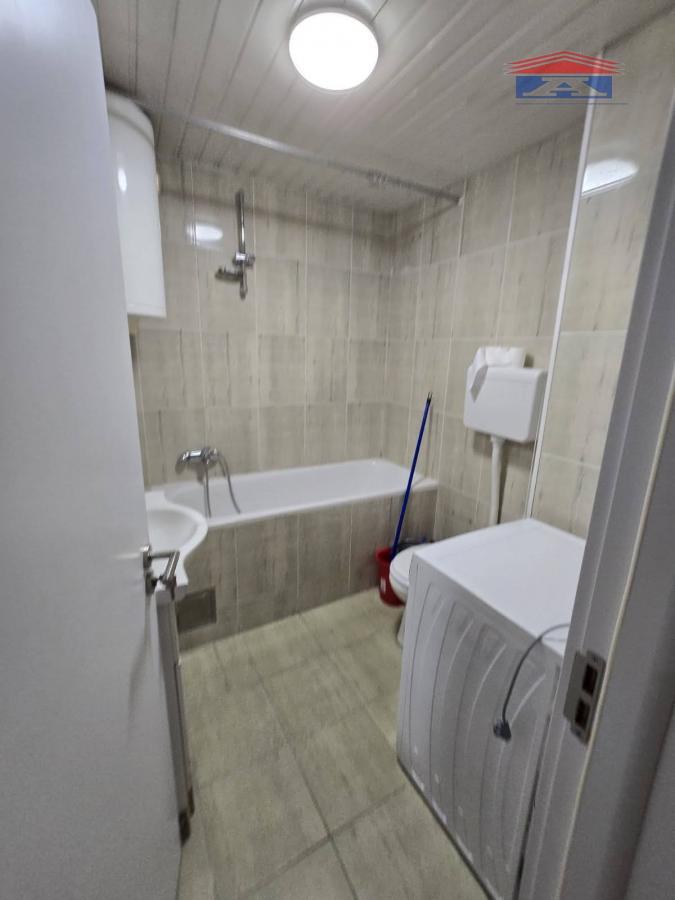 Stan Izdavanje Novi Sad  53 m2