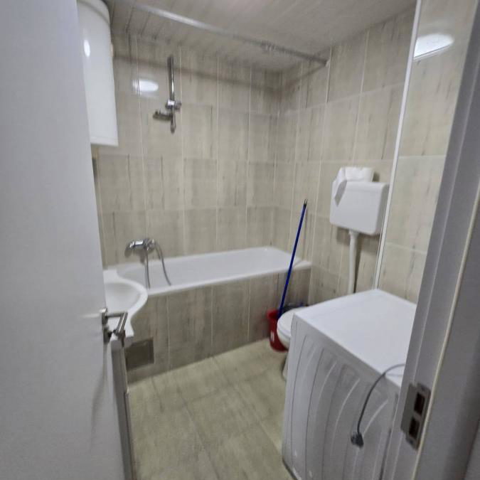Stan Izdavanje Novi Sad  53 m2