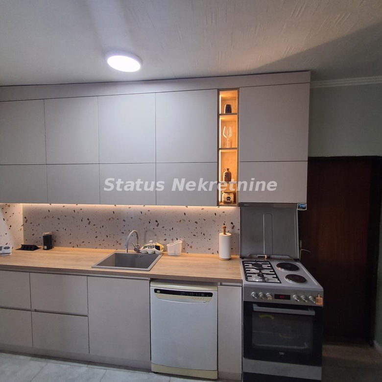 Kuća Prodaja Novi Sad  140 m2