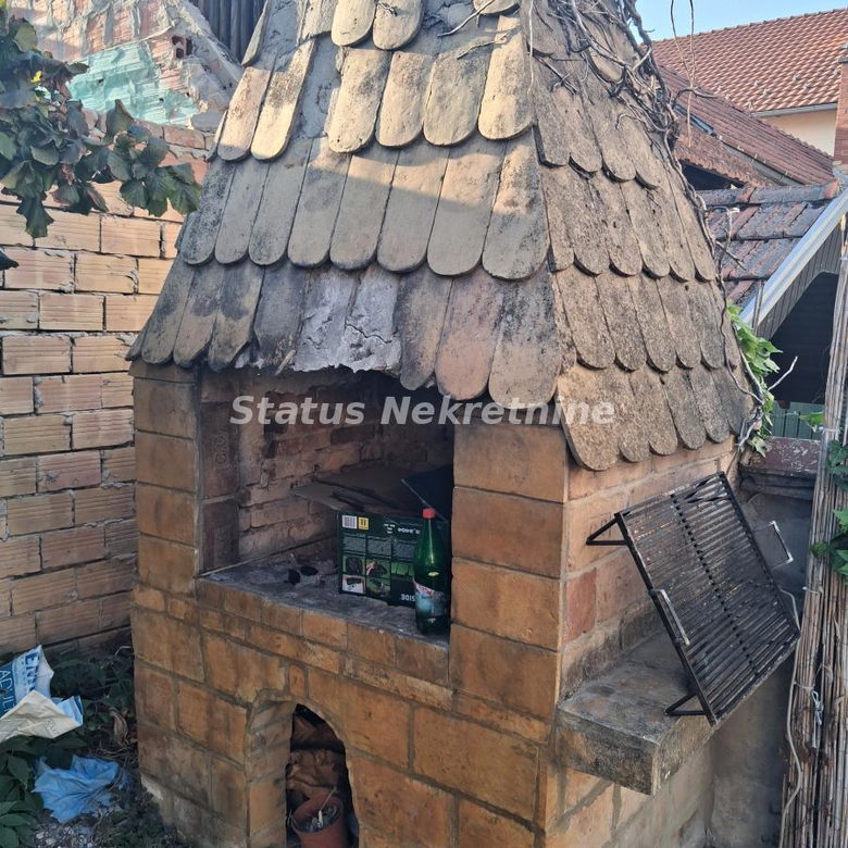 Kuća na prodaju, Futog, Novi Sad, 140m², 190.550 €