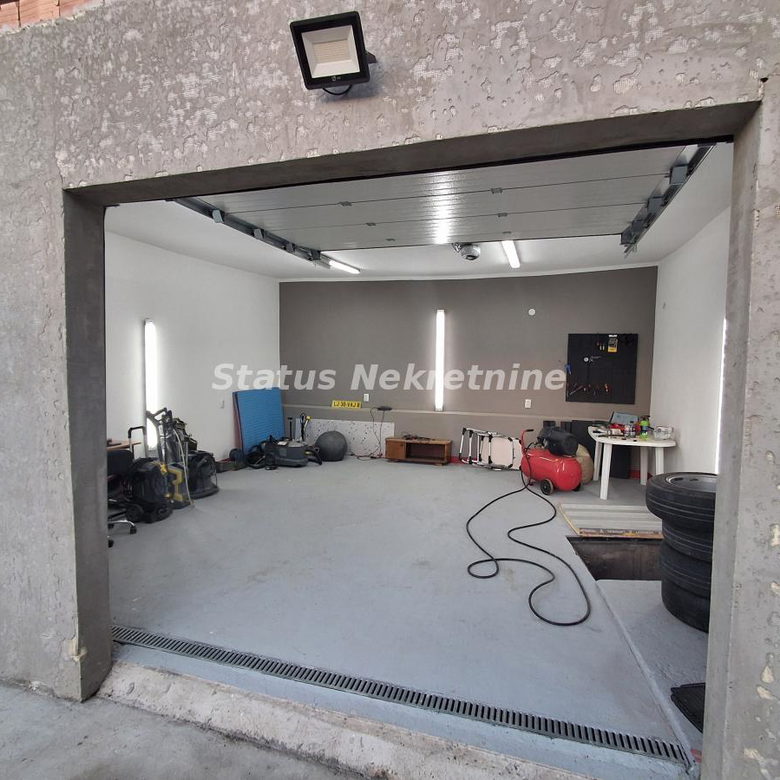 Kuća na prodaju, Futog, Novi Sad, 140m², 190.550 €