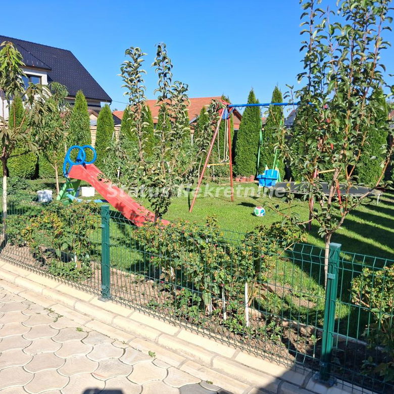 Kuća Prodaja Novi Sad  270 m2