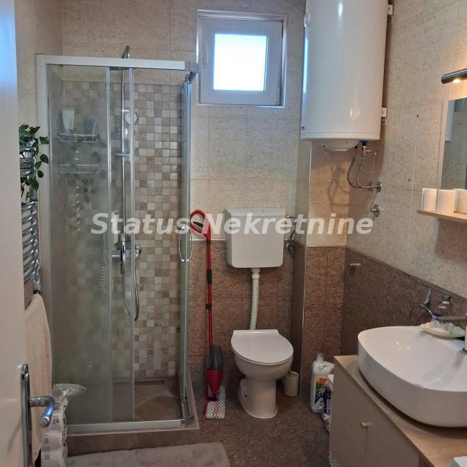 Kuća na prodaju, Rumenka, Novi Sad, 270m², 288.400 €