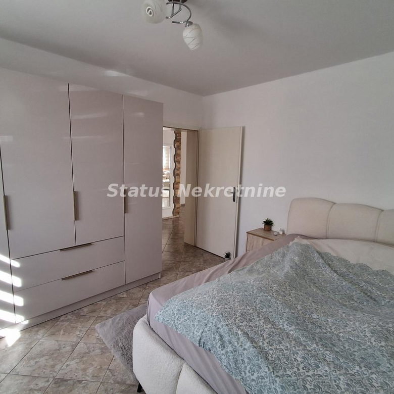 Kuća na prodaju, Rumenka, Novi Sad, 270m², 288.400 €