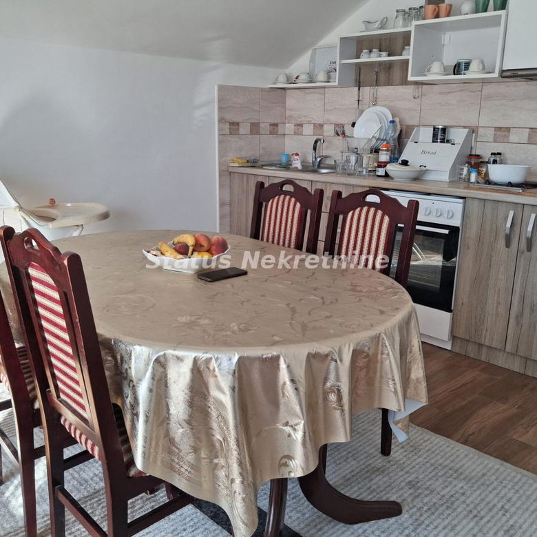 Kuća na prodaju, Rumenka, Novi Sad, 270m², 288.400 €