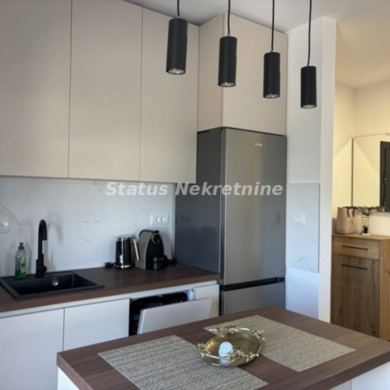 Stan Izdavanje Novi Sad  32 m2