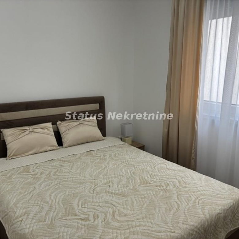 Stan Izdavanje Novi Sad  32 m2