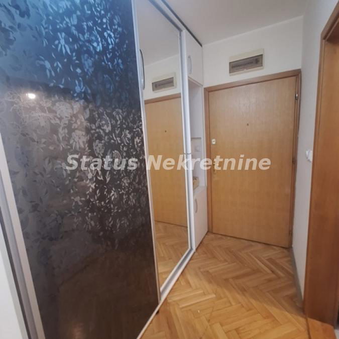 Stan Izdavanje Novi Sad Nova Detelinara 40 m2